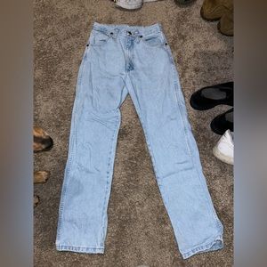 women’s light blue wrangler jeans. size 5x30